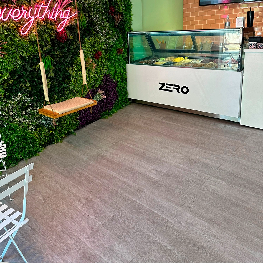 HarteFlooring-Pisos-SPC-Castanio-mockup2