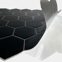 HarteFlooring_Stickers3D-Hexagonal-Negro_ADHESIVO_Gris.webp