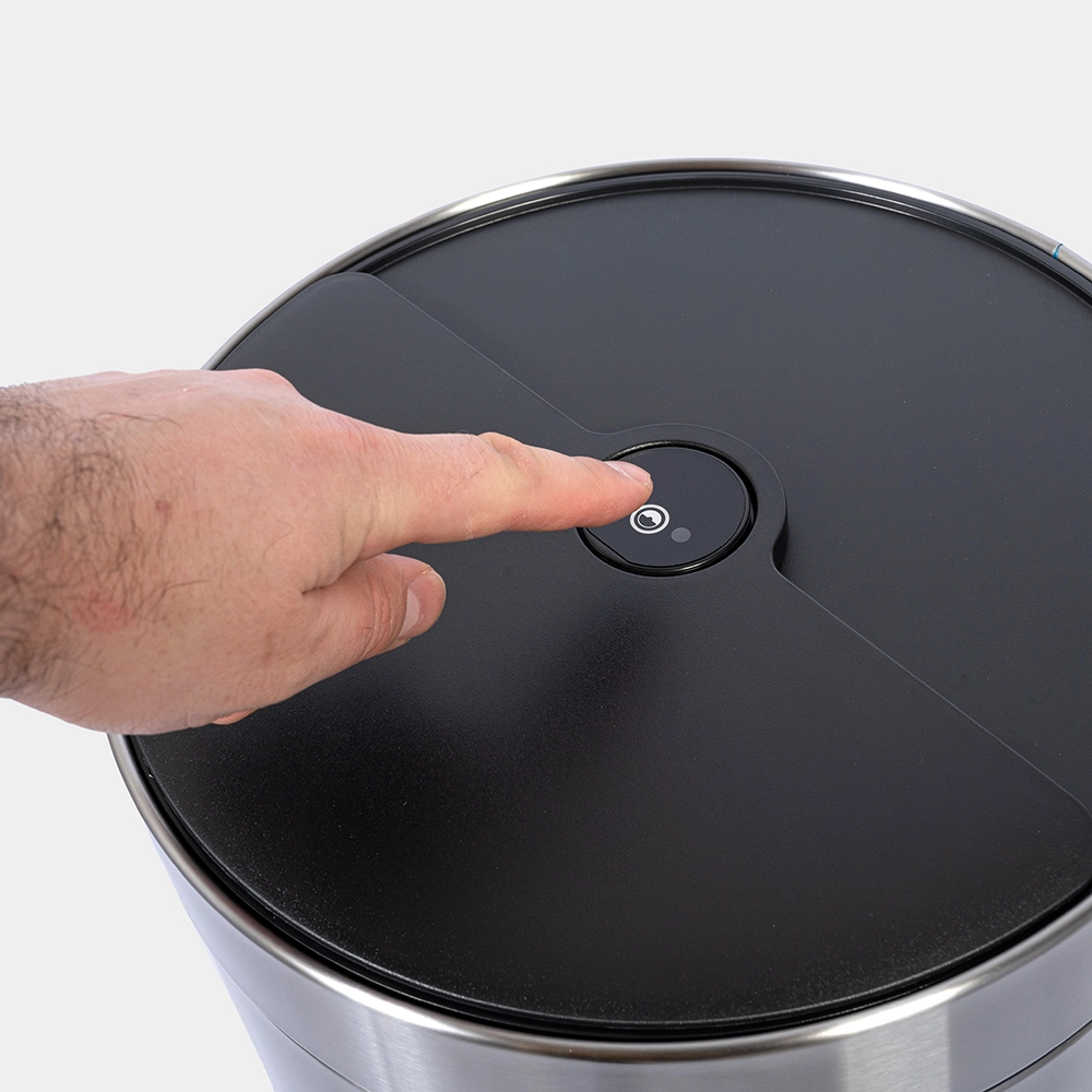 Tase_Tacho-Basura-Inteligente-Circular-42L-Plateado-8_Gris.webp
